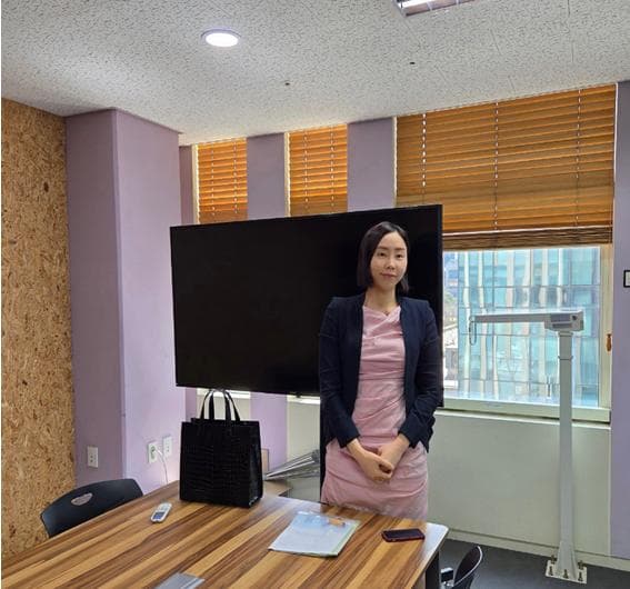 협회 본사 사무실 내부